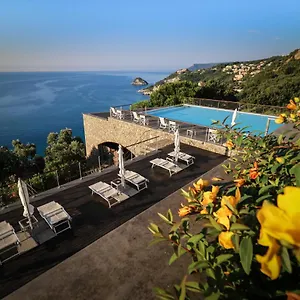 Dominio Mare & 3* Bergeggi