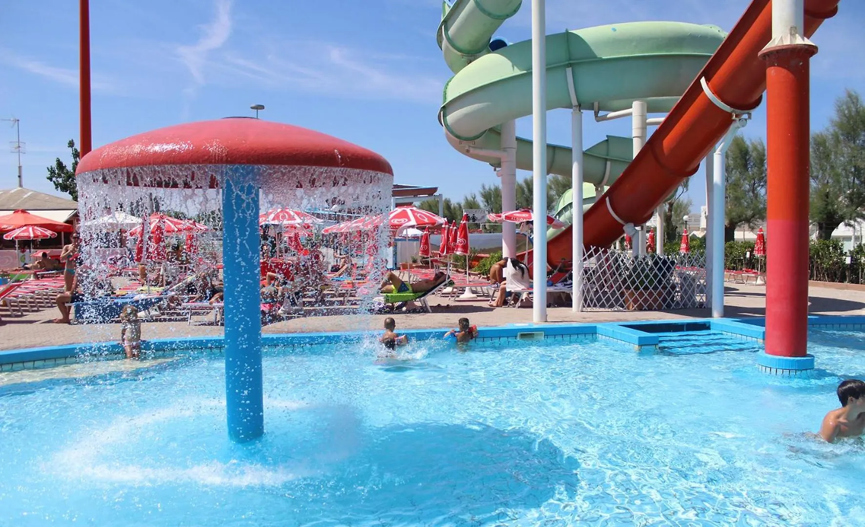Hotel Marzia con Piscina Riccione