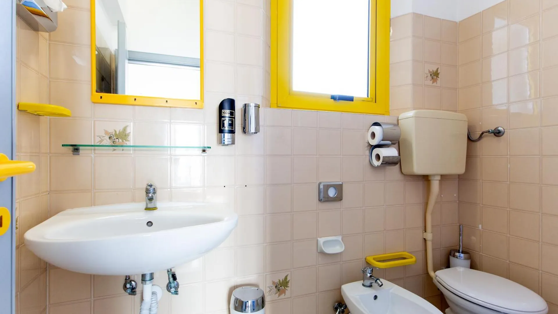 Hotel Marzia con Piscina Riccione