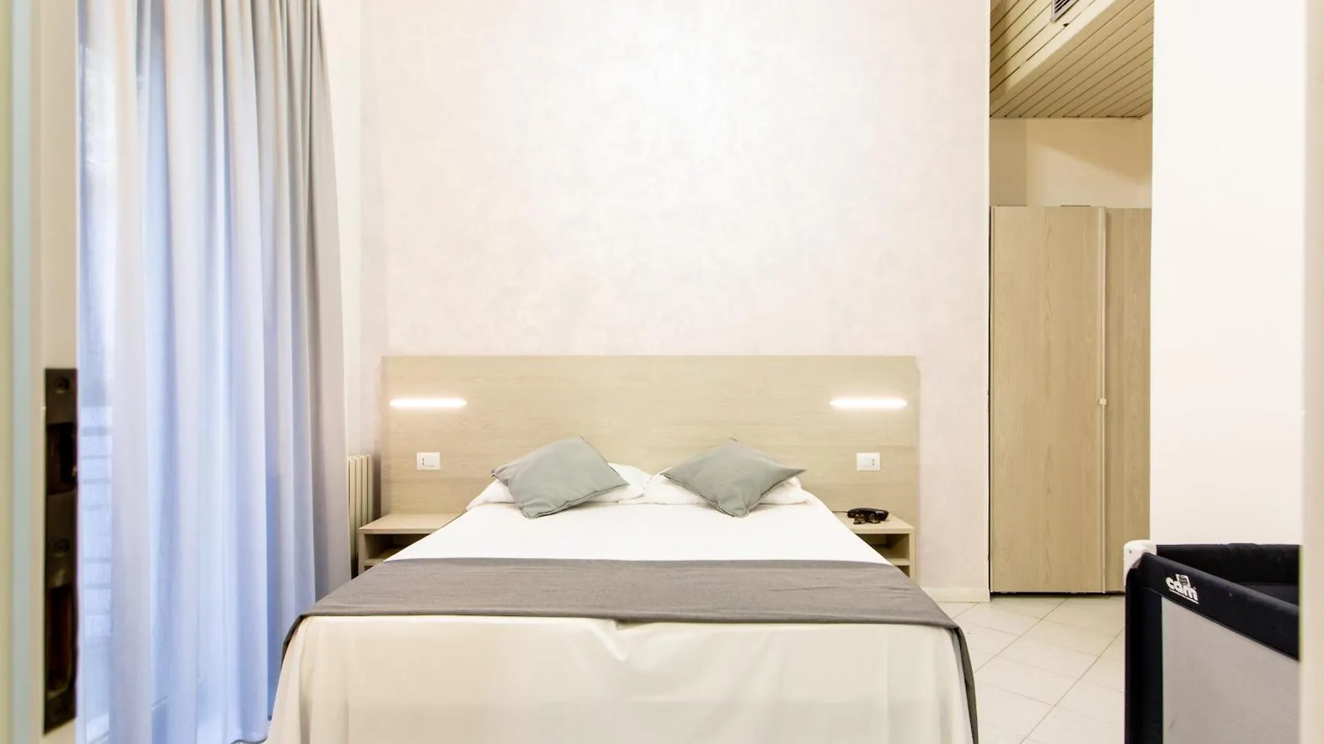***  Hotel Marzia con Piscina Riccione Italia